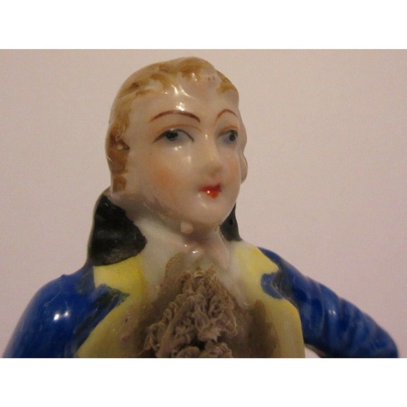 Vintage Colonial Man Porcelain Figure Lace Cuffs and Neck Tie Hand Painted Made - Picture 4 of 12